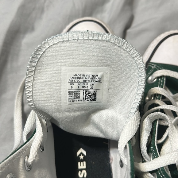 Used - Picture 3 of 3